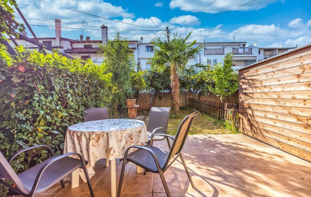 Dubravka Apartment Пореч Екстериор снимка