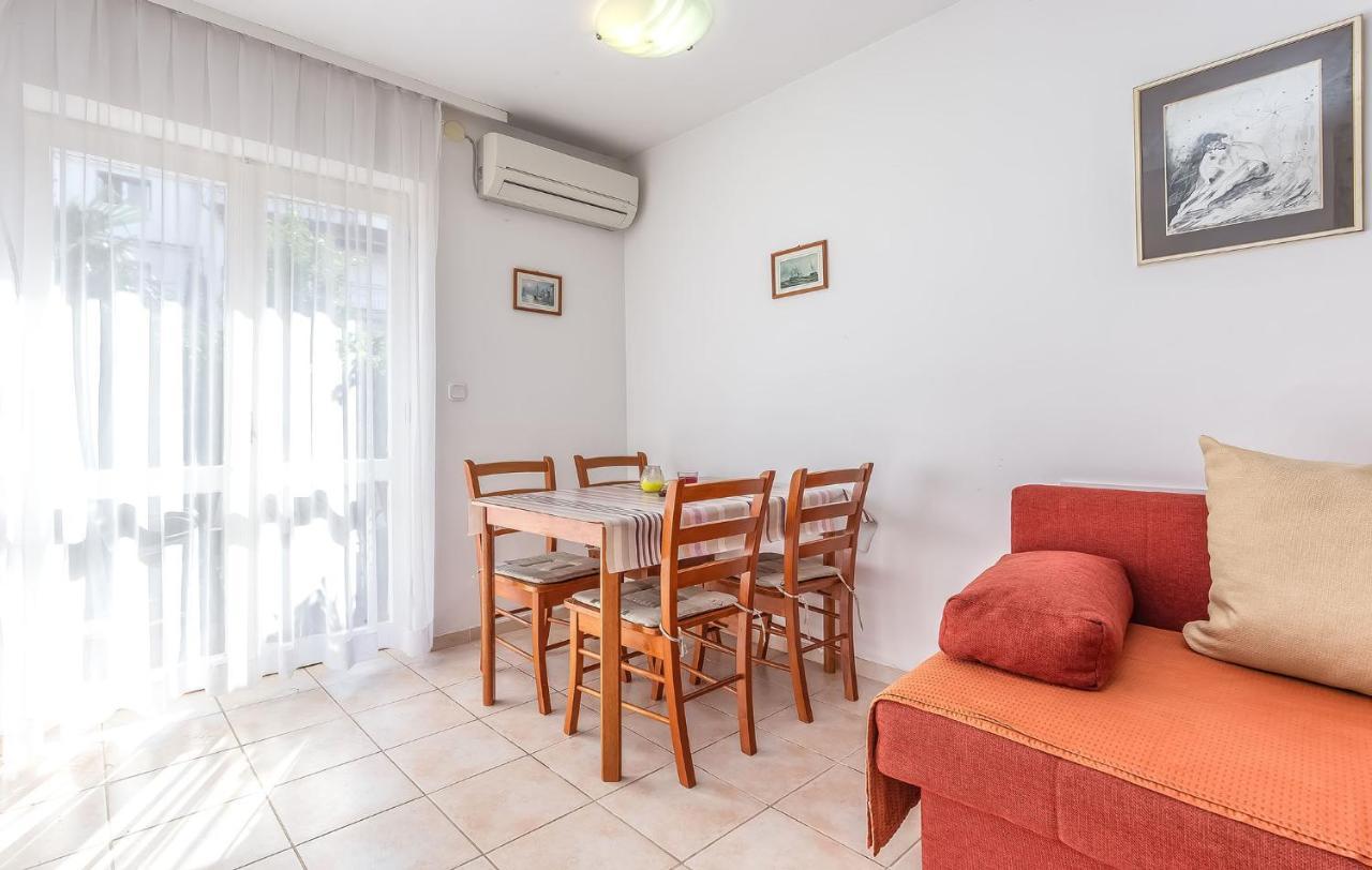 Dubravka Apartment Пореч Екстериор снимка