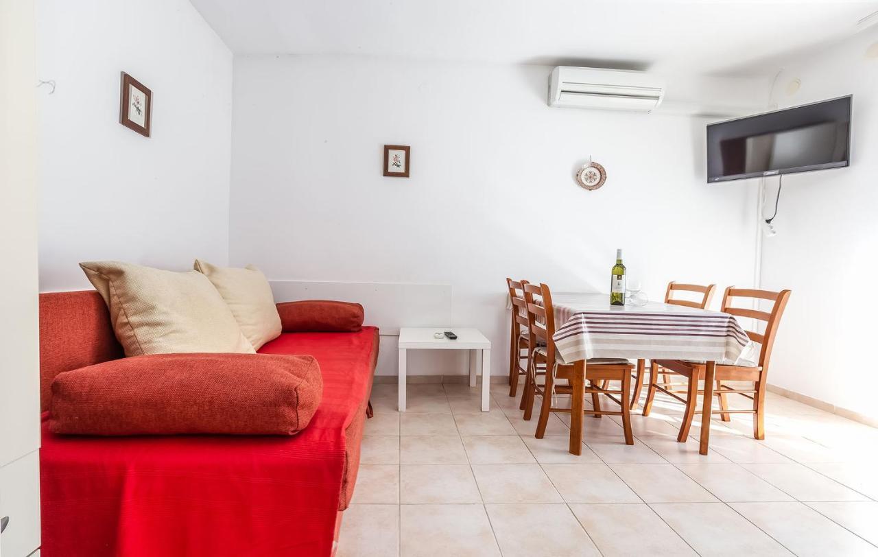 Dubravka Apartment Пореч Екстериор снимка