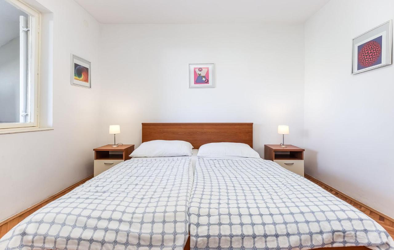 Dubravka Apartment Пореч Екстериор снимка